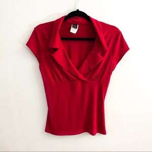 Women’s LARGE Red short-sleeve blouse